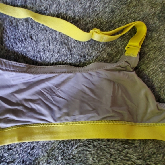 Bra - Picture 4 of 9